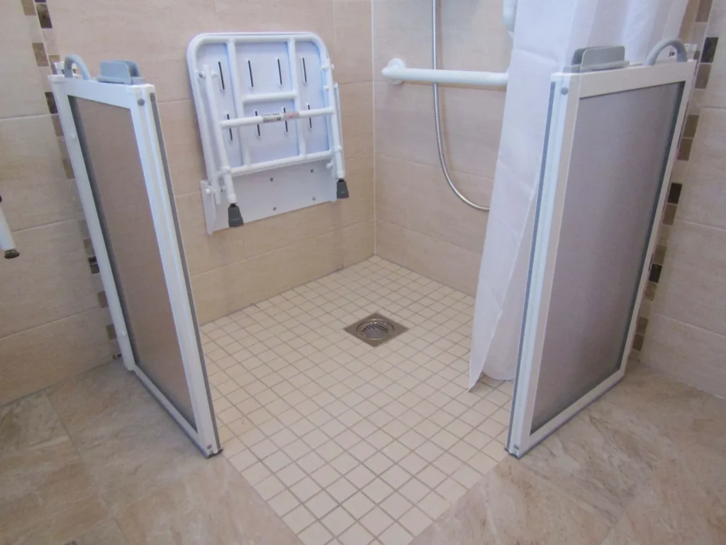 Level Access Shower Tray Enclosures with Half Doors