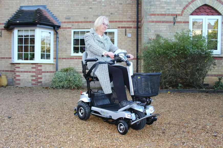 Quingo Flyte Mobility Scooter & Docking Station